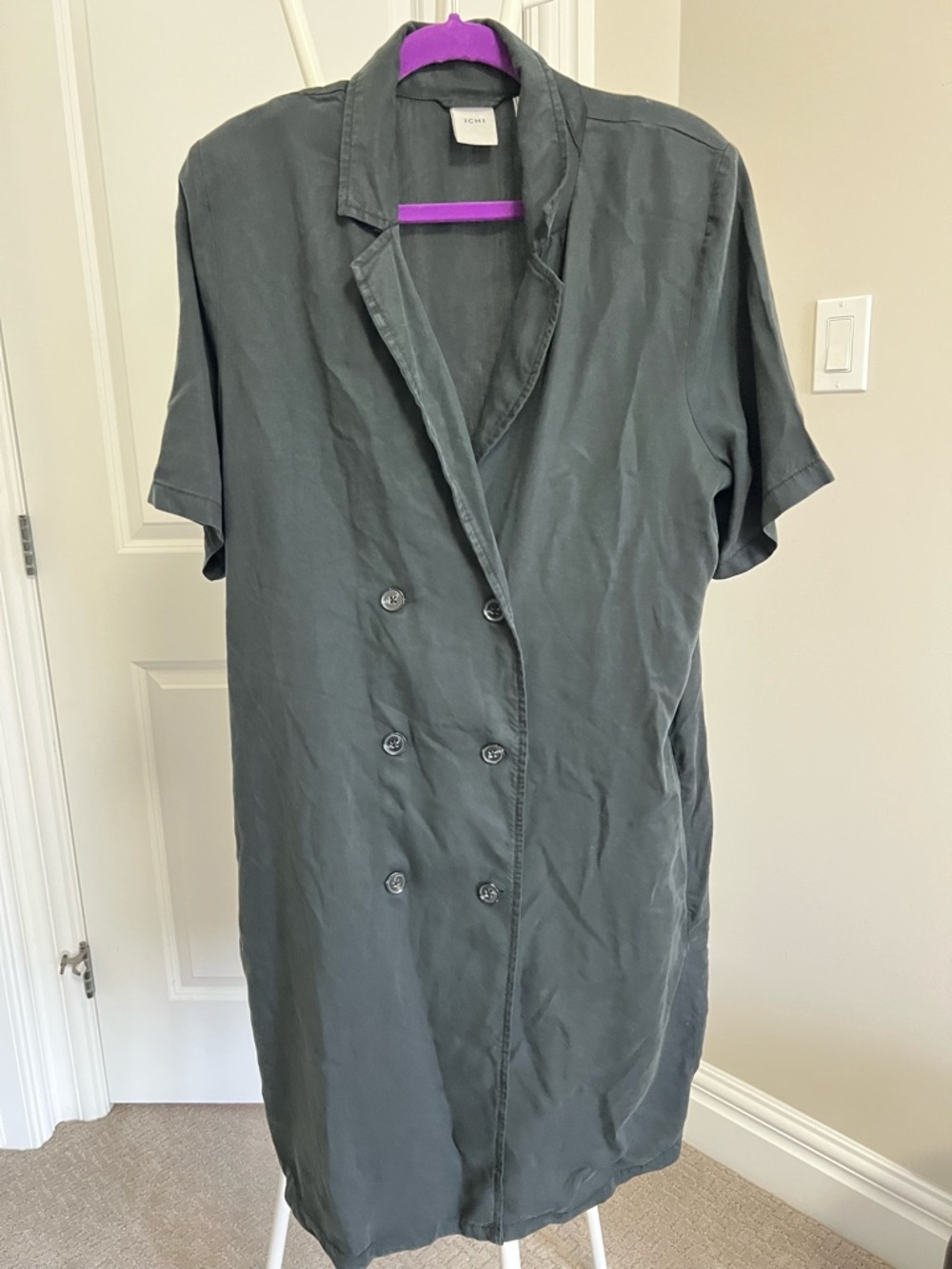 Double-Breasted Short Sleeve Midi Dress in Black